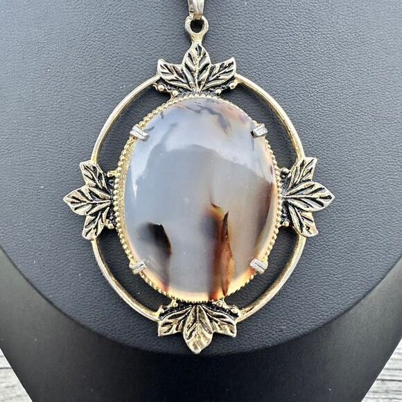 Vintage Dendritic Agate Cameo Pendant Necklace Gold Silver Art Nouveau Style - Picture 1 of 5